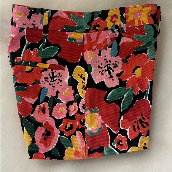 Zara Red and Green Patterned Skirt - Picture 3 of 16